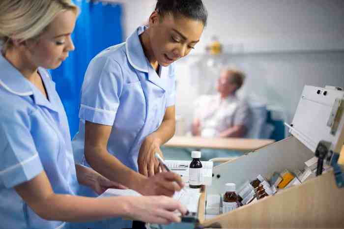 A nurse is preparing to administer amoxicillin 30 mg/kg/day